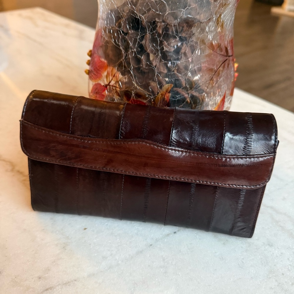 Elegant Burgundy Brown Genuine Eel Skin Leather Clutch Wallet